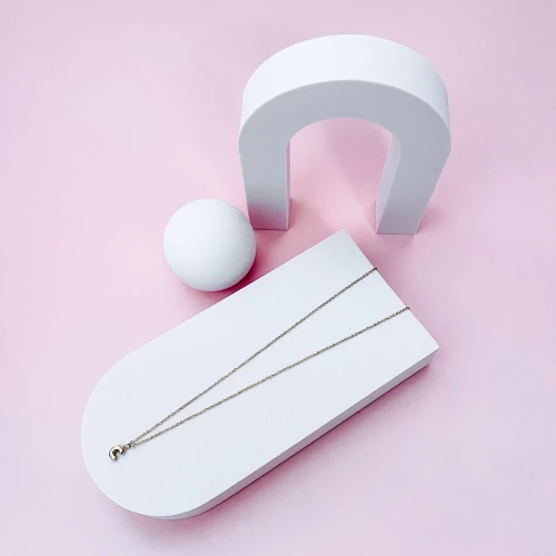 naszyjnik literka c_2.jpg