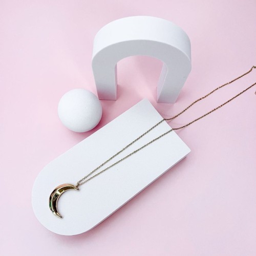 naszyjnik księżyc lunula.jpg