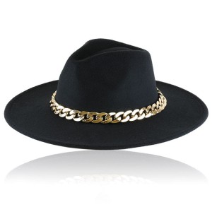 Kapelusz damski ze złotym łańcuchem czarny